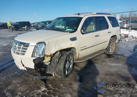 2013 Cadillac Escalade Luxury from USA, damaged, VIN 1GYS4BEF1DR360766